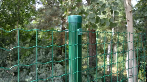 Verkkoaidan kiinnike pyöreälle tolppaan RAL6005 vihreä