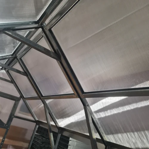 klassik4 Kasvihuone KLASSIK 2,5×4 m – polykarbonaatti 4mm tai 6mm